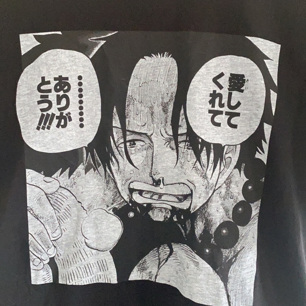 UniQlo T shirt